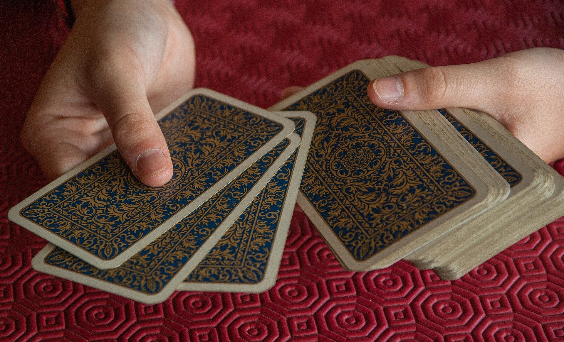playing-cards-2205554_1920